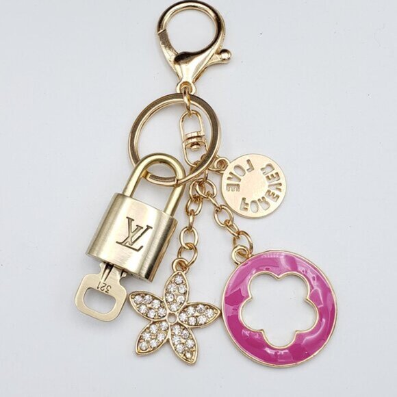 Authentic Louis Vuitton Lock & Key with Unbranded Flower Charm, Keychain - Picture 5 of 8